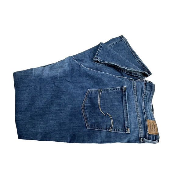 Levis Signature Blue Jeans Womens 14m 32x32 Mid Rise Bootcut Cowboy CLEAN - Picture 1 of 13